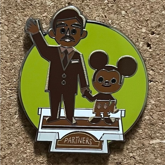 2023 Disney Parks Joey Chou Collection Mystery Pin Set - Picture 10 of 16
